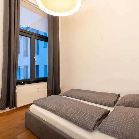 Pempelfort Luxury Townhouse Lägenhet *