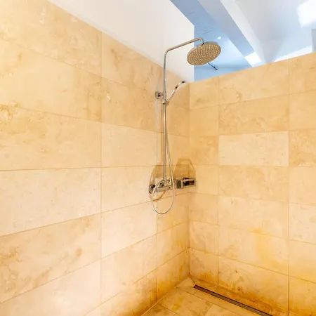 Lägenhet Pempelfort Luxury Townhouse *