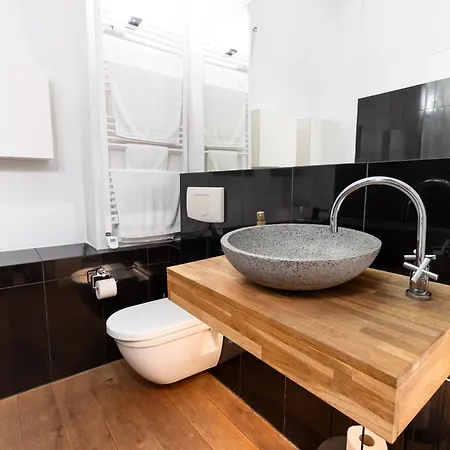 Pempelfort Luxury Townhouse *