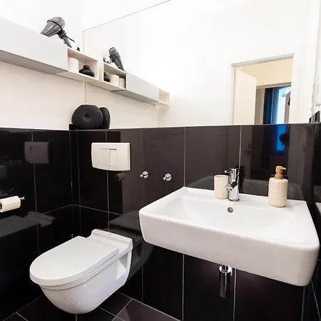 Pempelfort Luxury Townhouse شقة دوسلدورف